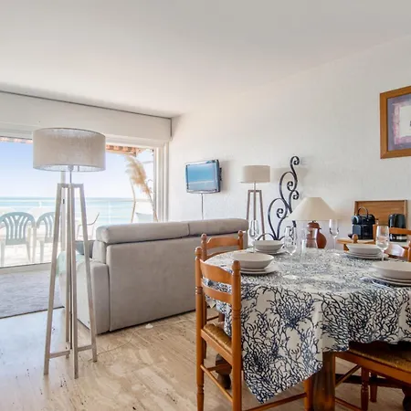 Le Balcon Sur La Baie - Welkeys Apartment Cagnes-sur-Mer Exterior photo