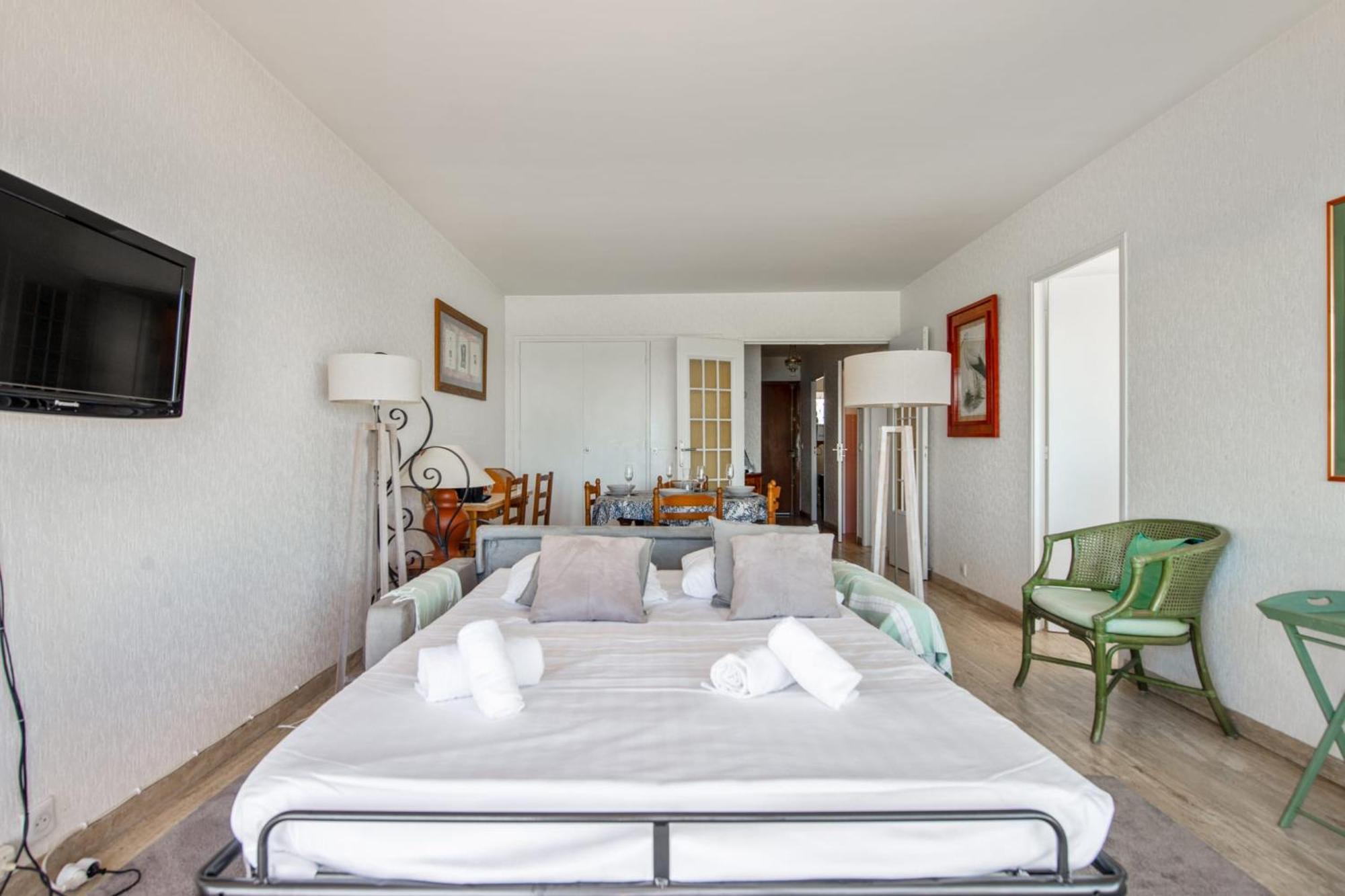 Le Balcon Sur La Baie - Welkeys * Cagnes-sur-Mer